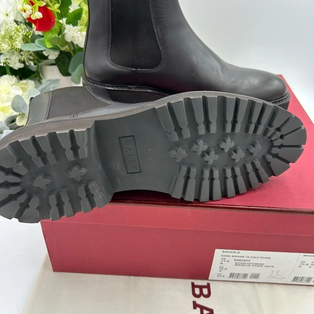 Men's Bally calf skin leather Chelsea boots size 11.5 made in Italy